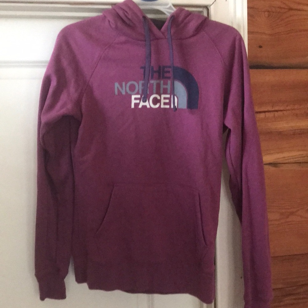 Women’s North Face Hoodie Small
